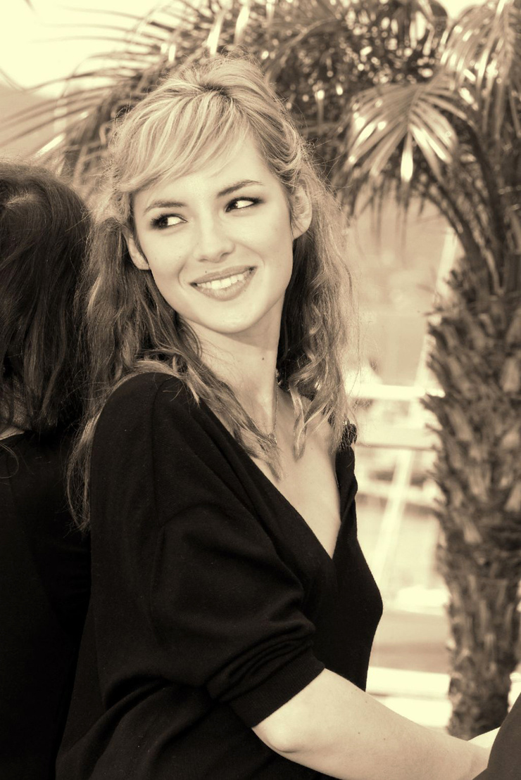 Louise Bourgoin Louise Bourgoin