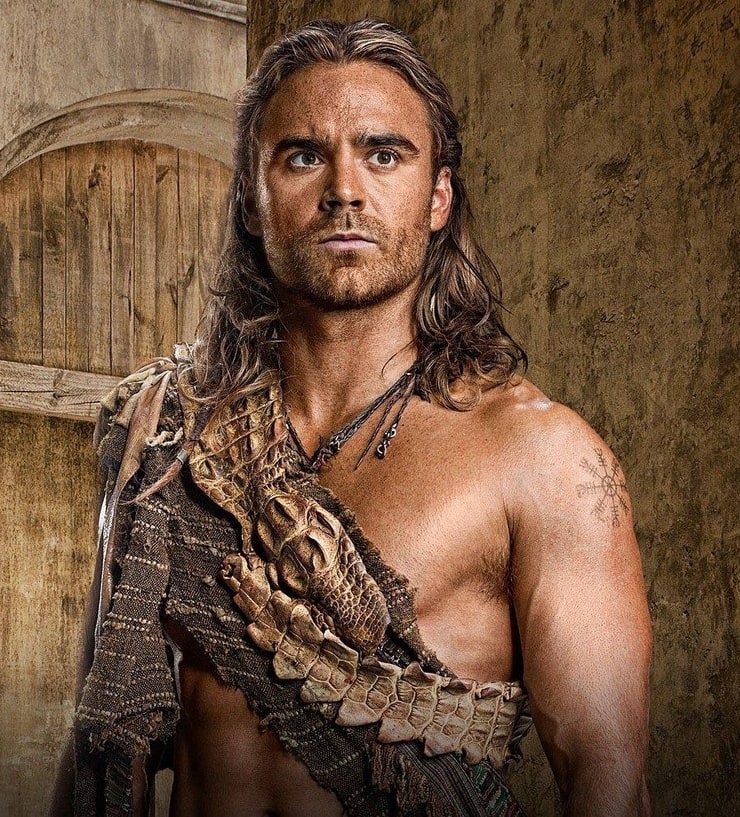 Dustin Clare