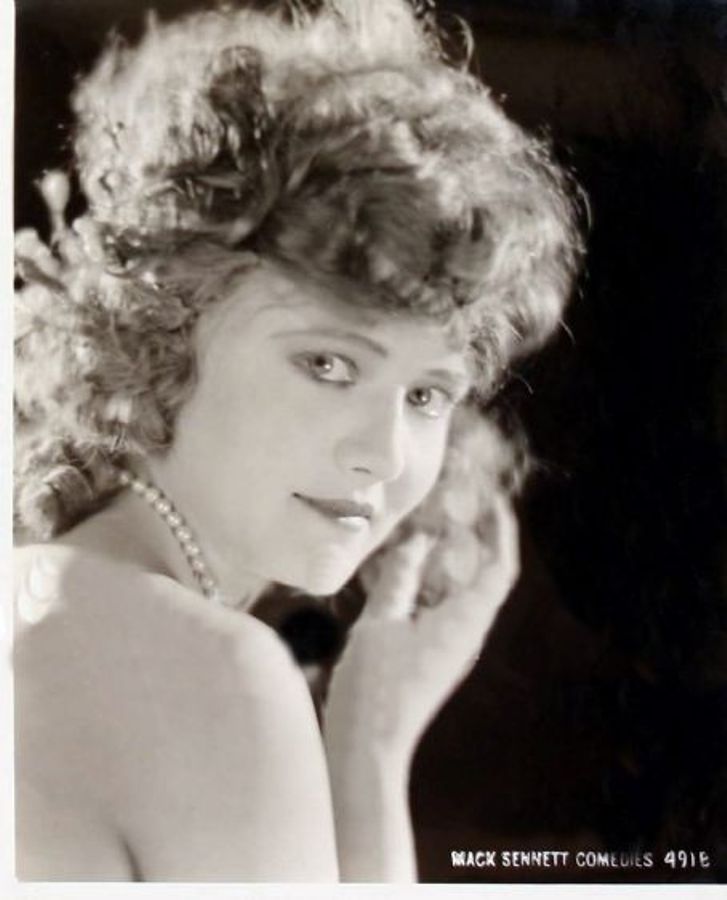 Harriet Hammond Harriet Hammond
