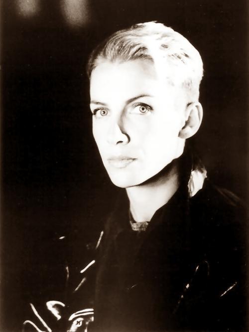 Annie Lennox