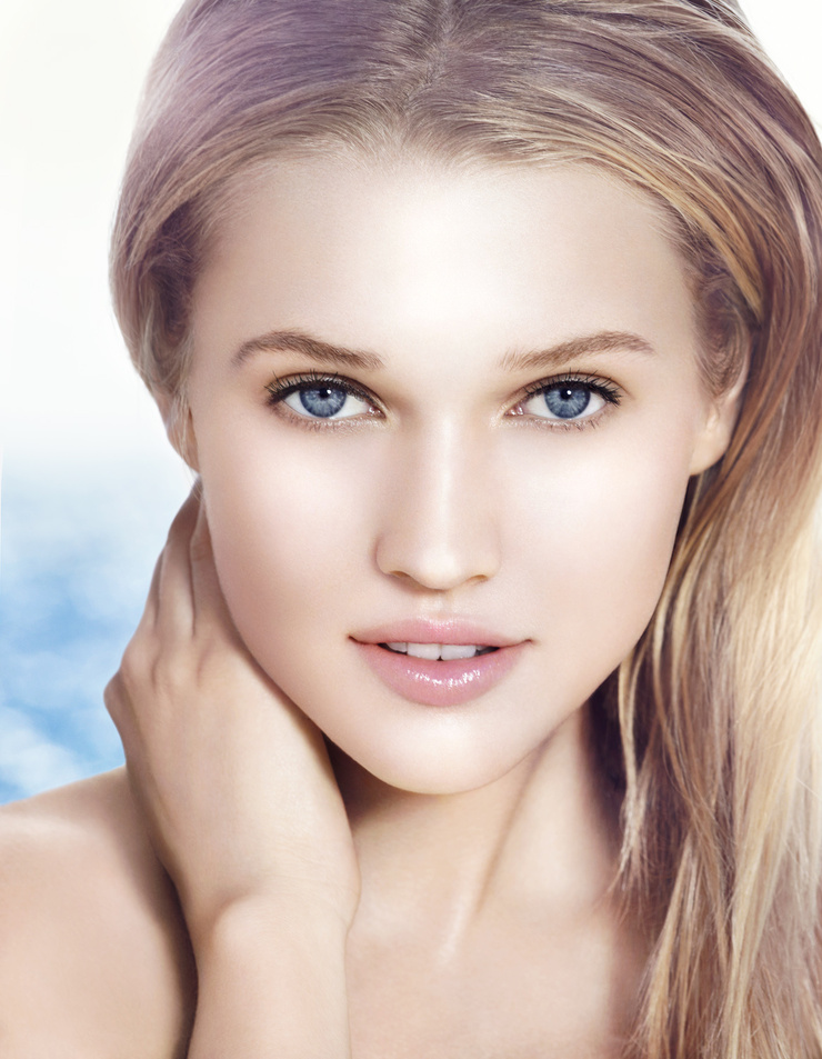Toni Garrn Toni Garrn