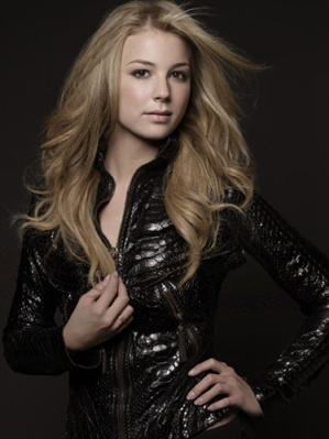 Emily VanCamp Emily VanCamp