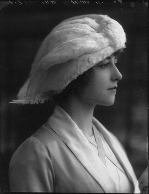 Yvonne Arnaud Yvonne Arnaud