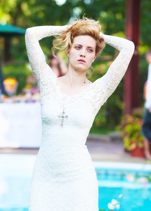 Evelyne Brochu Evelyne Brochu