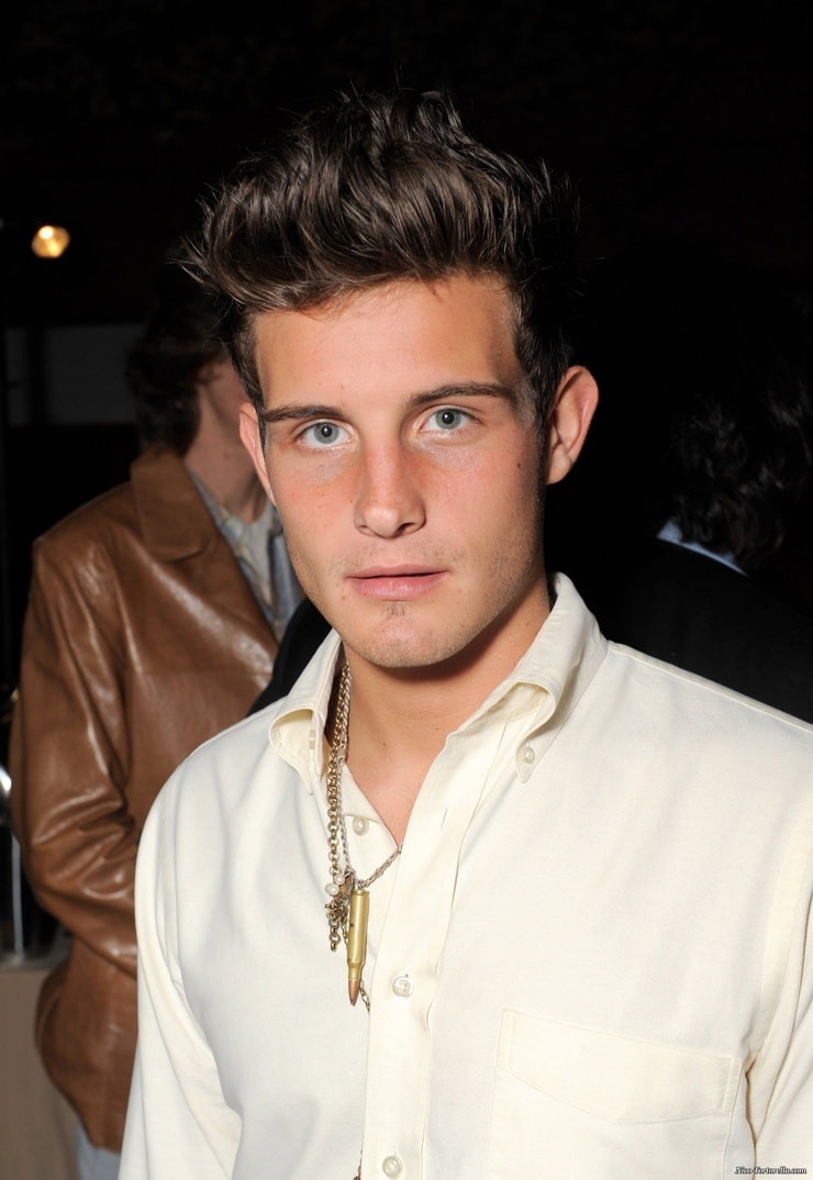 Nico Tortorella edad