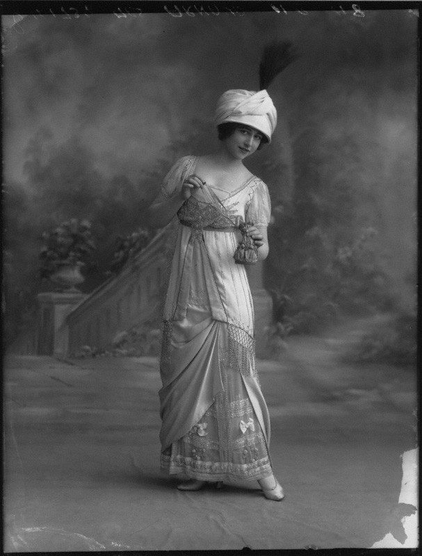 Yvonne Arnaud Yvonne Arnaud