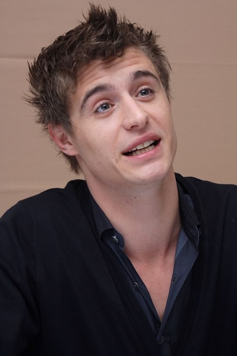 Max Irons