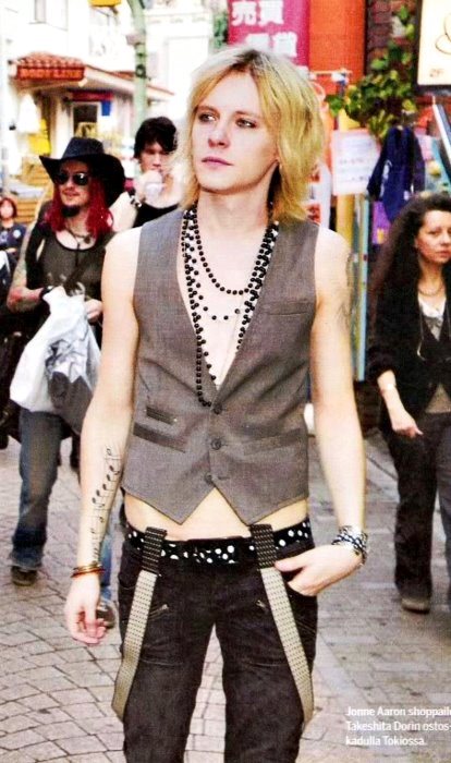Jonne Aaron