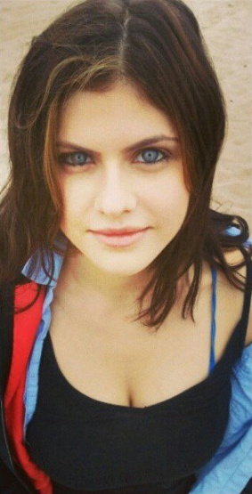 Alexandra Daddario Alexandra Daddario