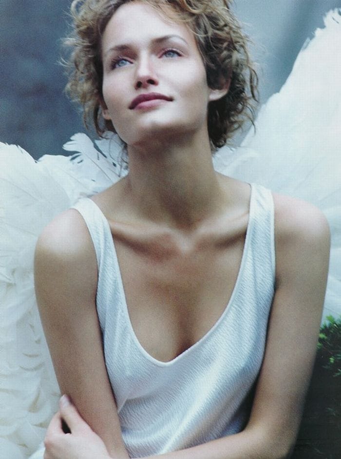 Amber Valletta