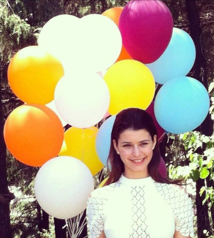 Beren Saat Beren Saat