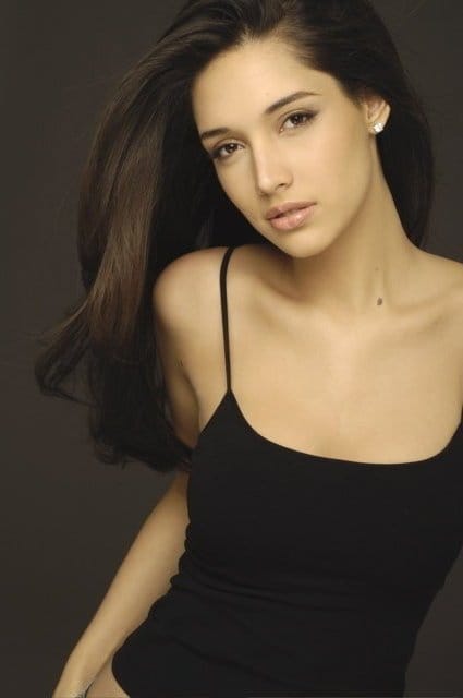 Amelia Vega