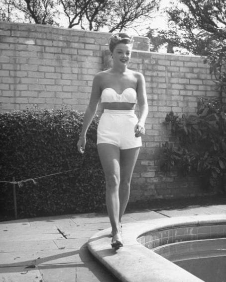 Myrna Dell Myrna Dell