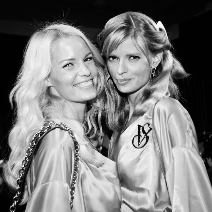 Julia Stegner Julia Stegner