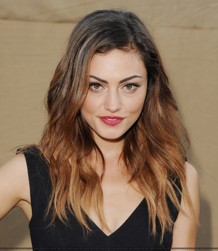 Phoebe Tonkin