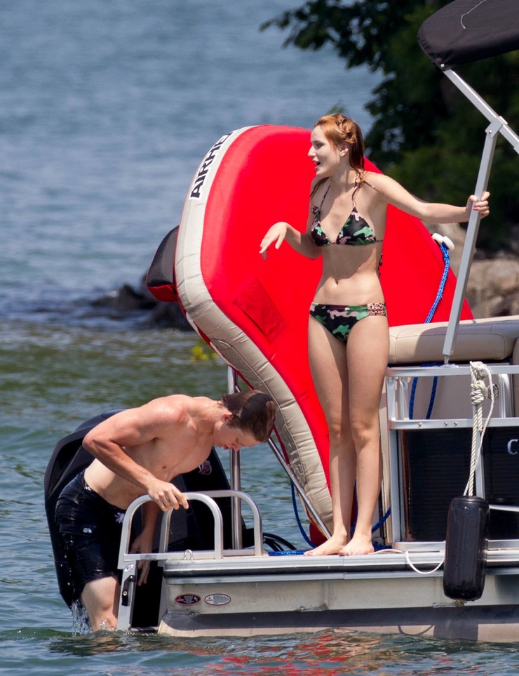 Bella Thorne Bella Thorne