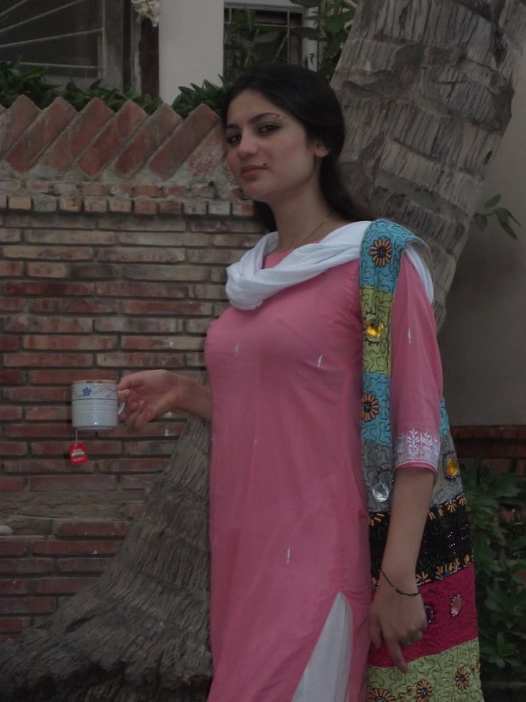 Neelam Muneer