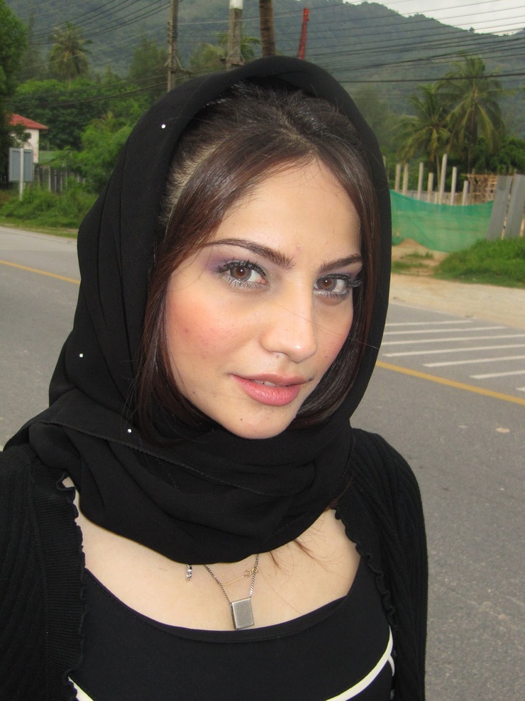 Neelam Muneer Neelam Muneer