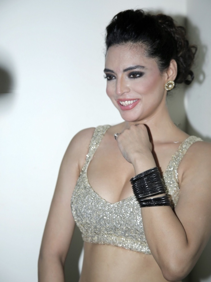 Shweta Bhardwaj Shweta Bhardwaj