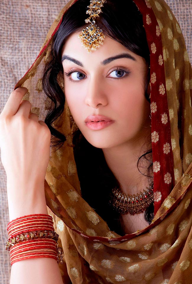 Adah Sharma