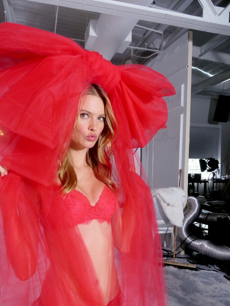 Behati Prinsloo Behati Prinsloo