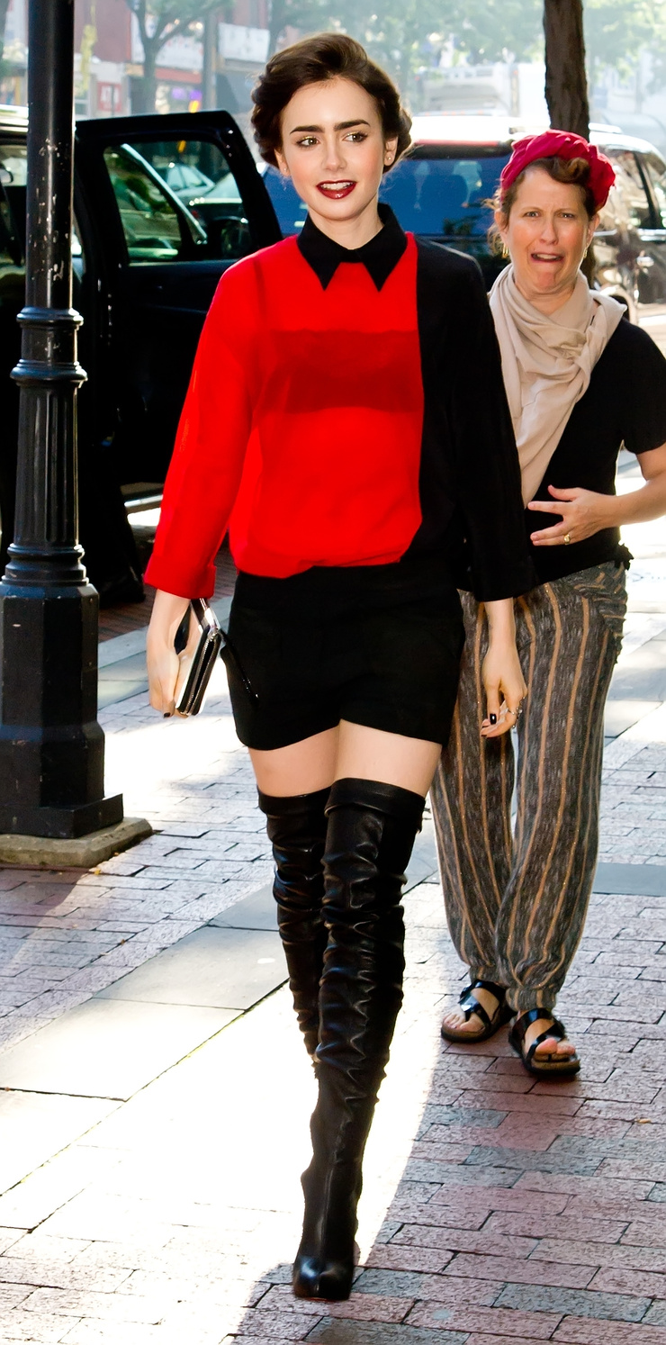 Lily Collins