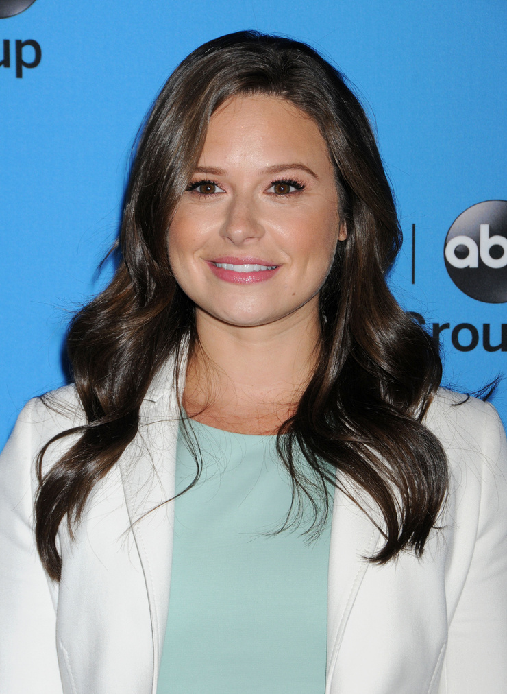Katie Lowes