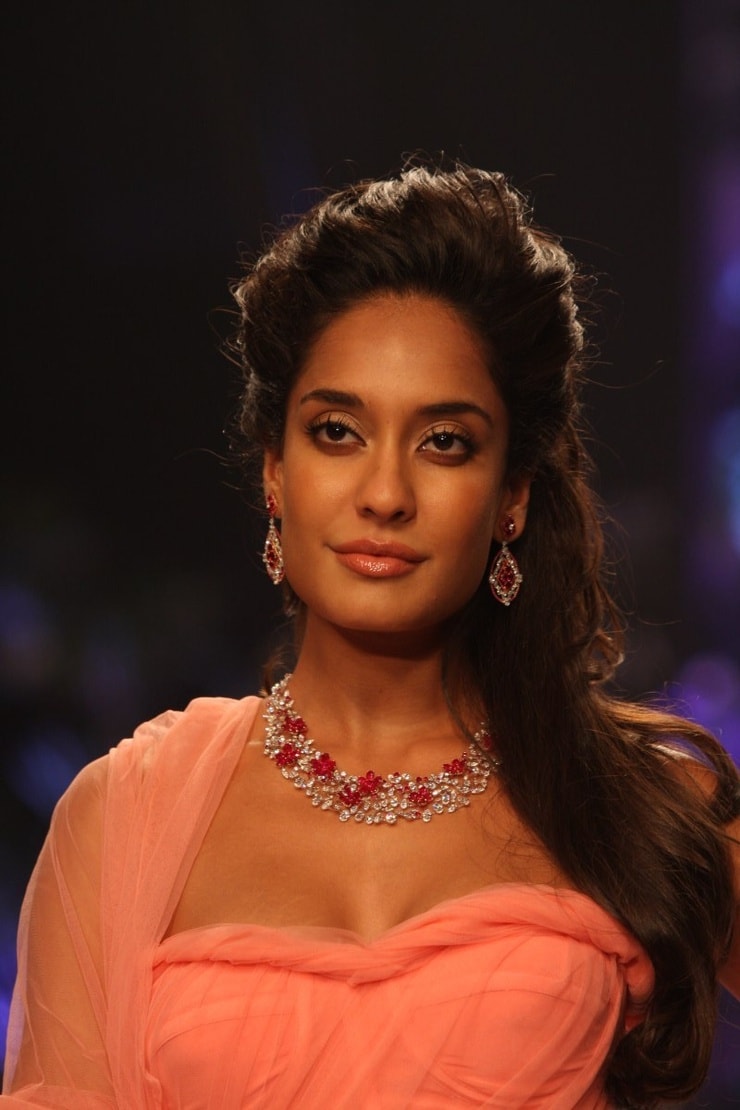 Picture of Lisa Haydon