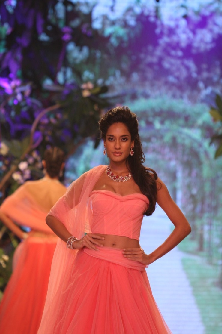 Lisa Haydon
