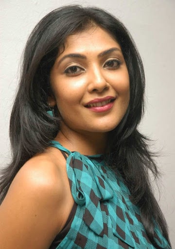 Kamalini Mukherjee