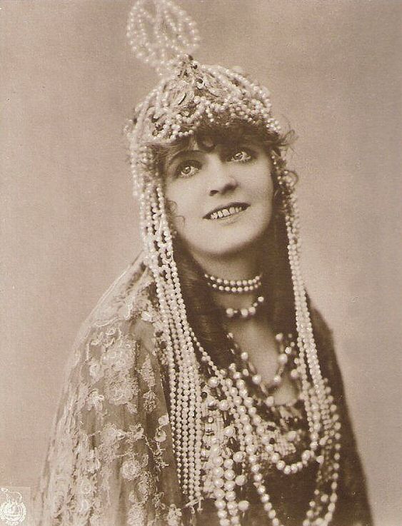 Lilly Jacobson