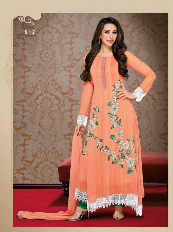 Karishma Kapoor