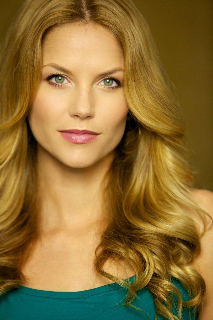 Ellen Hollman