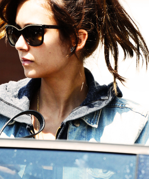 Nina Dobrev