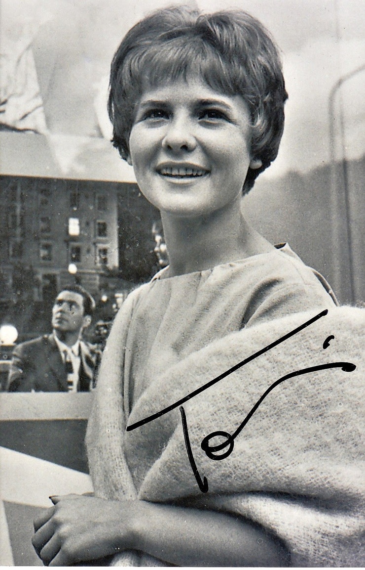 Mari Törõcsik