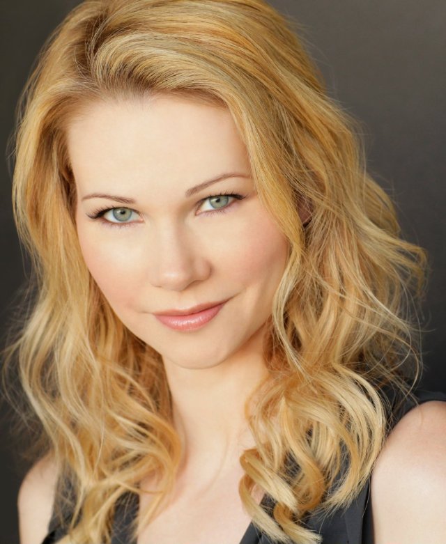 Julia Lee