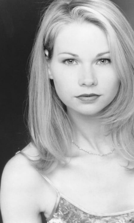 Julia Lee