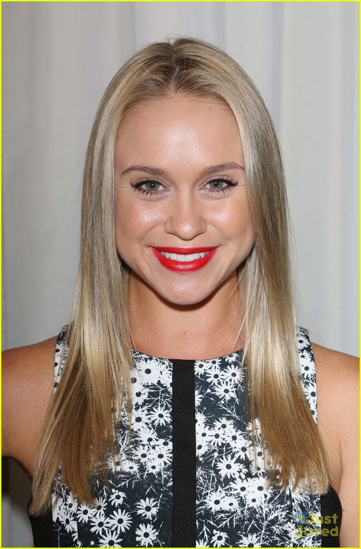 Becca Tobin