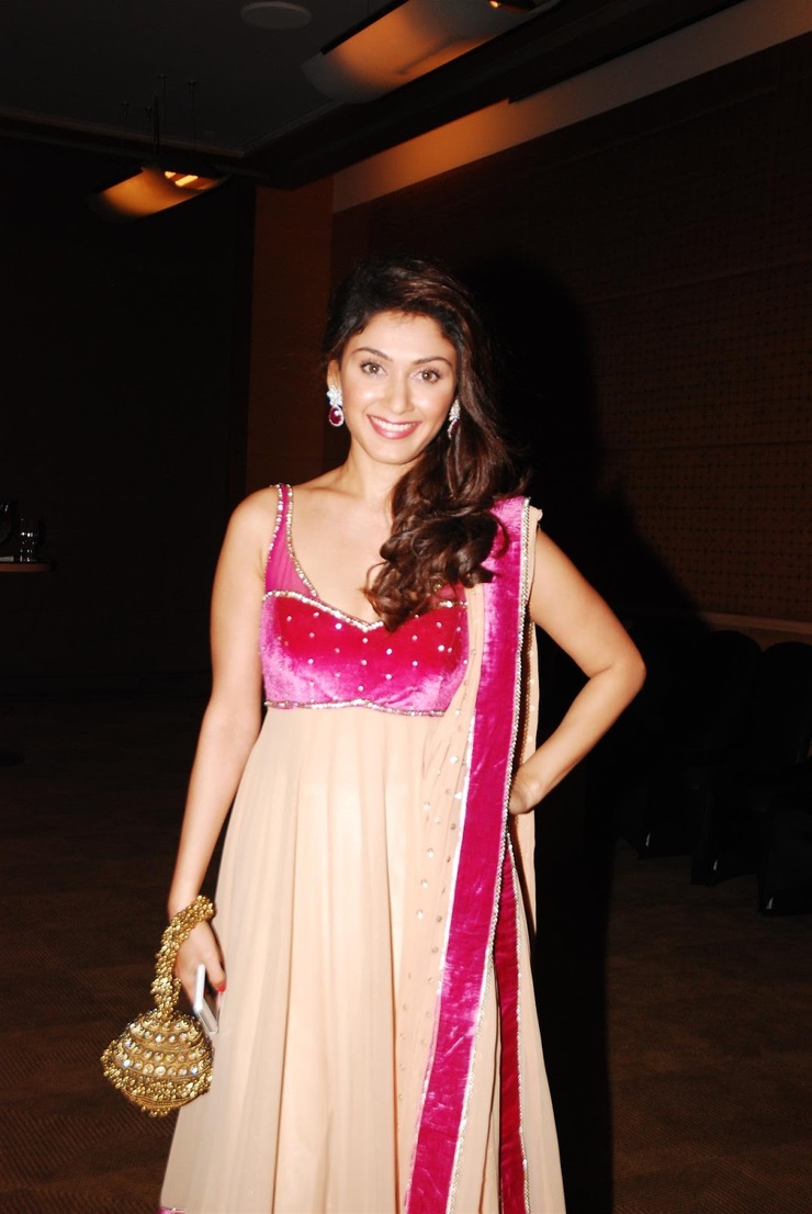 Manjari Phadnis