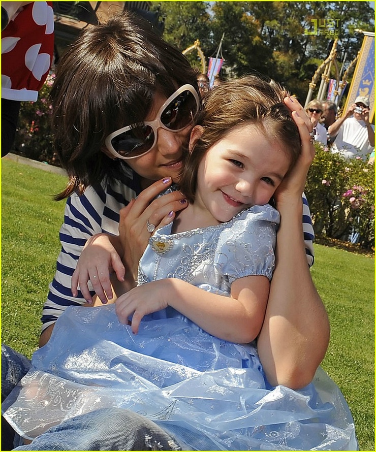 Katie Holmes