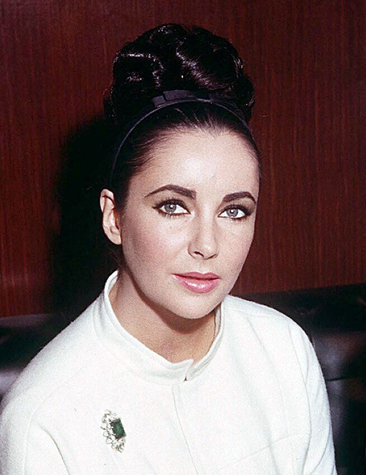 Elizabeth Taylor Elizabeth Taylor