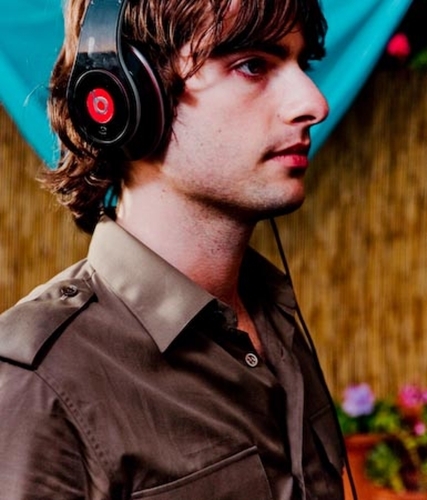 Robert Schwartzman Robert Schwartzman