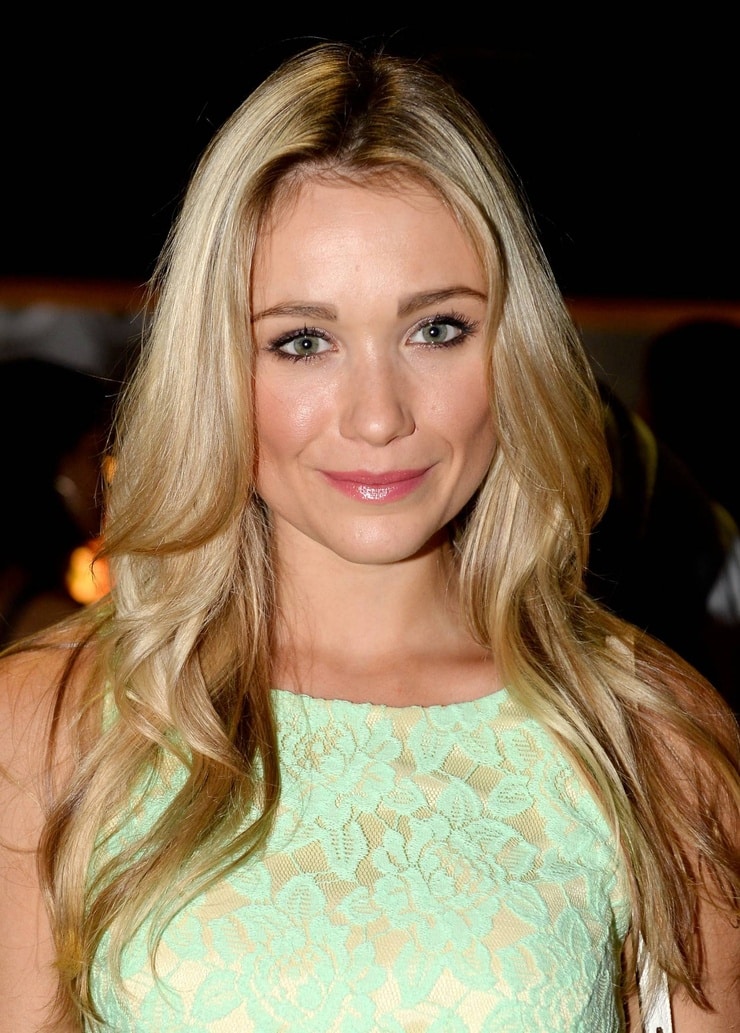 Katrina bowden фото