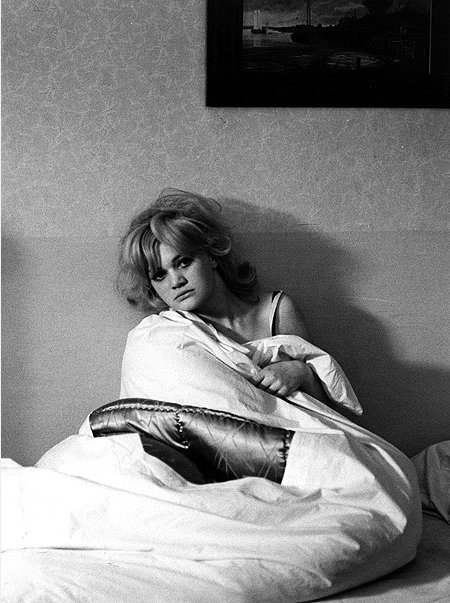 The Loves of a Blonde (1965)