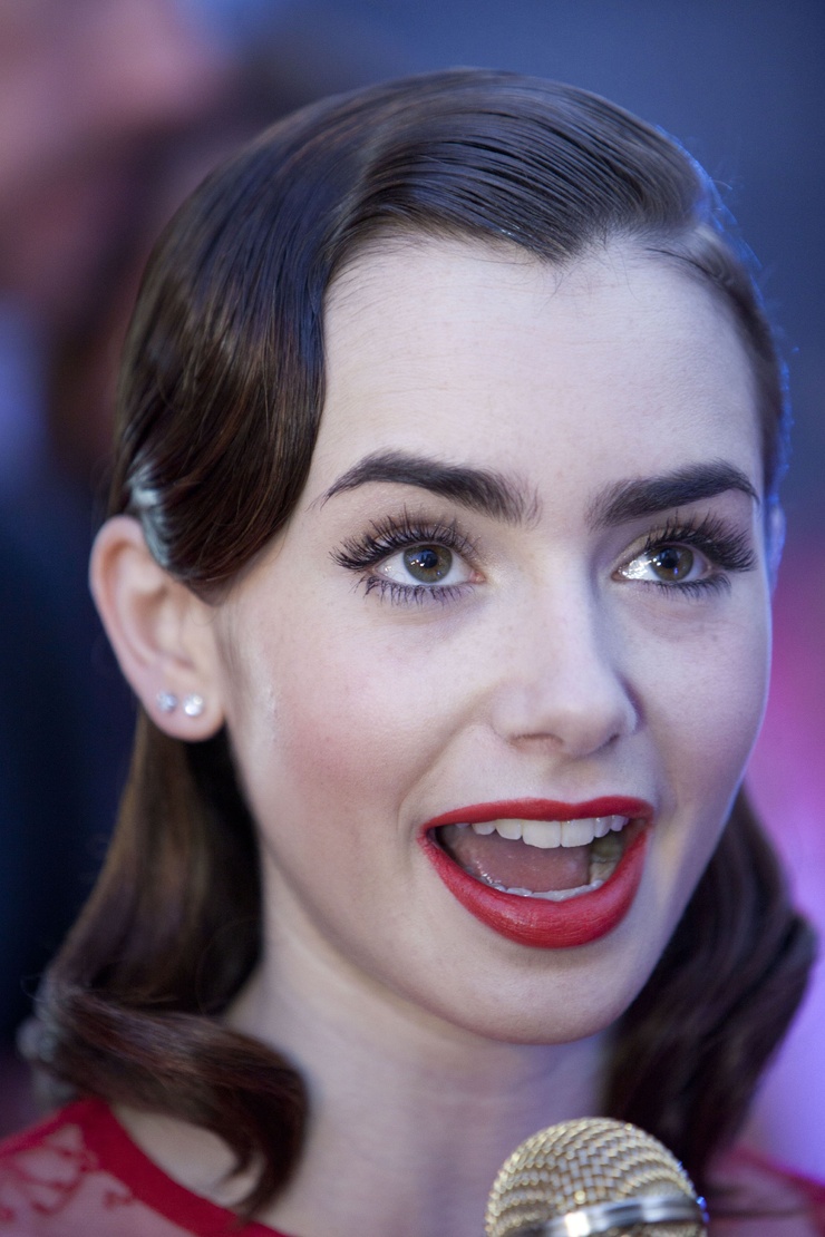Lily Collins Lily Collins