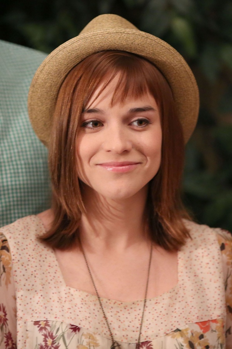 Renée Felice Smith