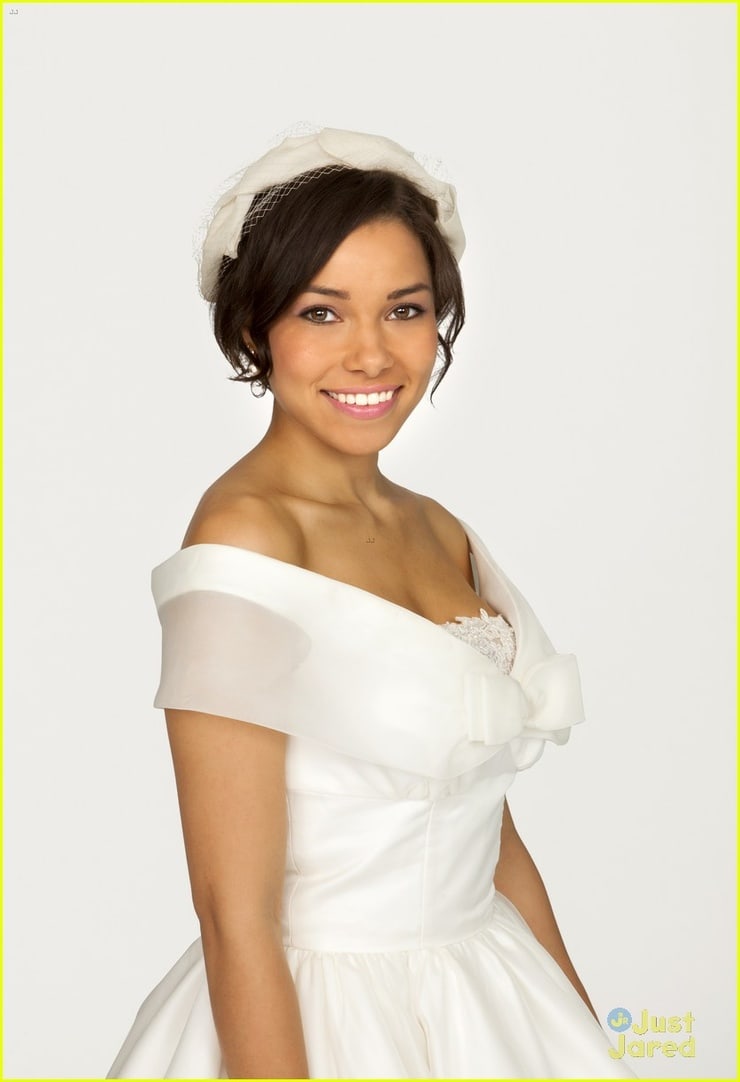 Jessica Parker Kennedy