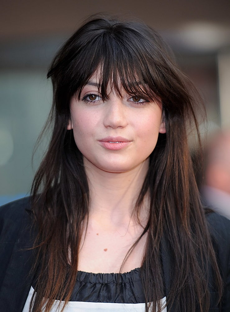 Daisy Lowe