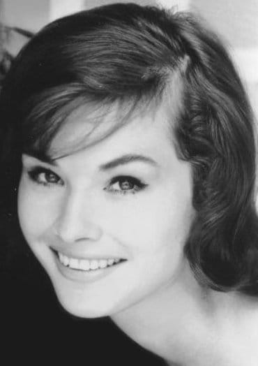 Picture of Lori Saunders