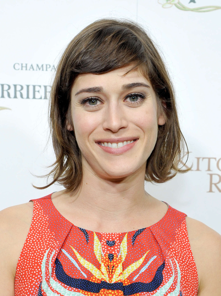 Lizzy Caplan